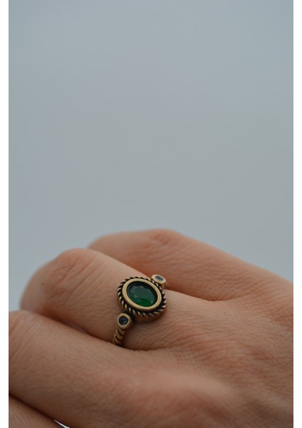Barok Tasarım Zümrüt Taşlı Yüzük fiyatları