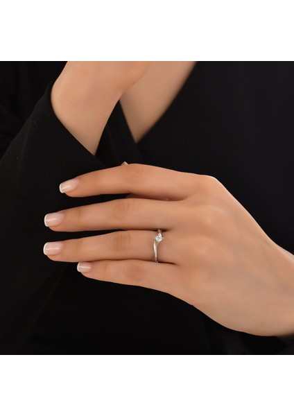 0,15CT Pırlanta Tektaş Yüzük - 18K fiyatları
