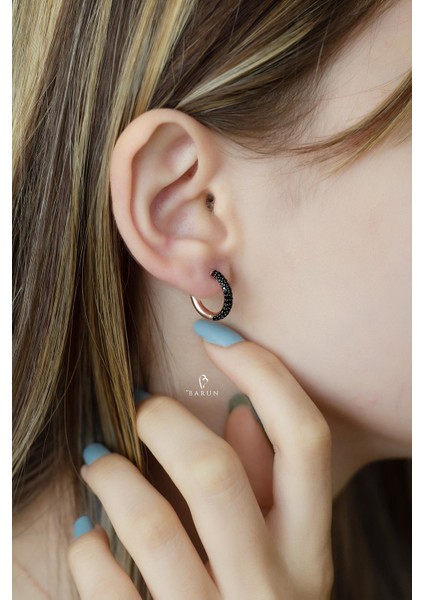 Yuvarlak Siyah Taşlı Gümüş Halka Küpe-Rose