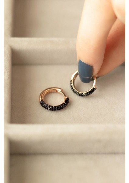 Yuvarlak Siyah Taşlı Gümüş Halka Küpe-Rose fiyatları