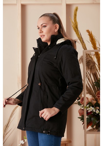 Bel Bağcık Detaylı Kapşonlu Büyük Beden Siyah Kaban modelleri