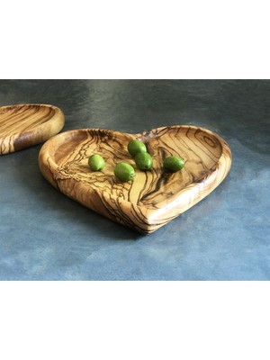Zethome Zeytin Ağacı Ahşap Kalp Servis Tabağı 24 cm