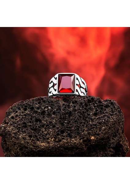 925 Ayar Gümüş Kırmızı Kare Taşlı Erkek Yüzük fiyatları