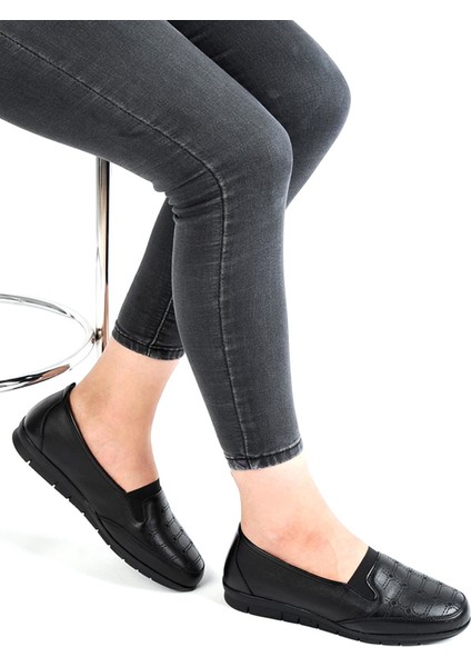 65.352 Siyah Jel Taban Günlük Kadın Babet Ayakkabı
