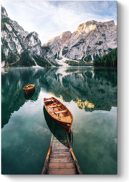 Braies Gölünde Sandallar Tablosu