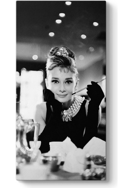 Audrey Hepburn - Cigarette Tablosu