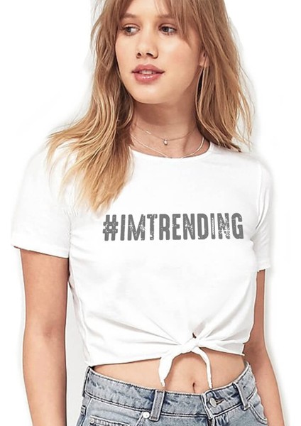 Çok Modayım Beyaz Kesik Crop Top Bağlı Kadın T-Shirt