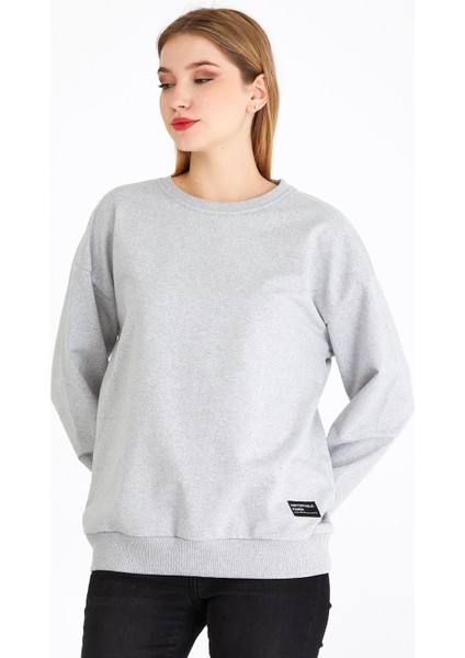 Kadın Gri Renk Basic Bisiklet Yaka Sweatshirt