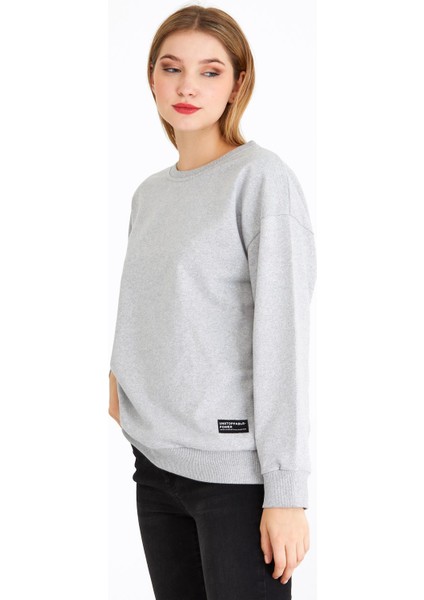 Kadın Gri Renk Basic Bisiklet Yaka Sweatshirt