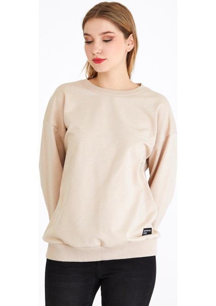 Kadın Bej Renk Basic Bisiklet Yaka Sweatshirt