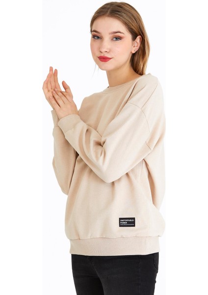Kadın Bej Renk Basic Bisiklet Yaka Sweatshirt