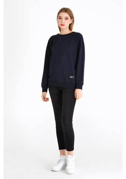 Kadın Lacivert Renk Basic Bisiklet Yaka Sweatshirt indirimleri