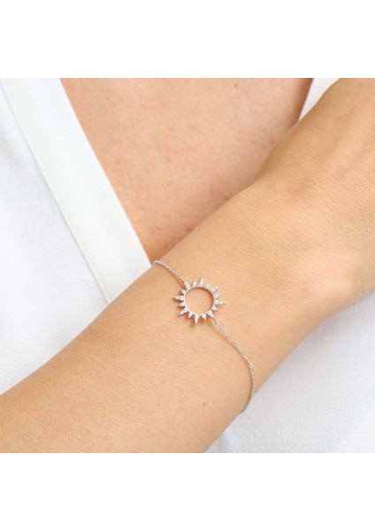 Pırlanta Montür Işıltı Güneşi Gümüş Bileklik