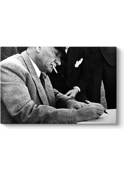 Atatürk Yazı Yazarken Kanvas Tablo