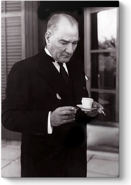 Atatürk Türk Kahvesi Içerken Kanvas Tablo