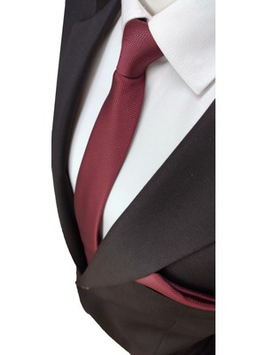 Elegante Cravatte Bordo Renk Armürlü Desen Kravat ve Mendil Seti