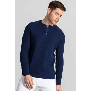 Slim Fit Üç Düğmeli Kareli Erkek Kazak