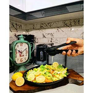 Lüx Black Pratik Döküm Narenciye ve Limon Sıkacağı
