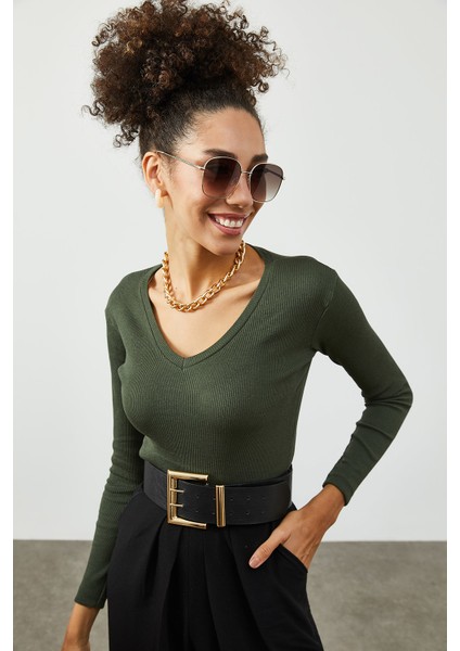 Haki V Yaka Kaşkorse Bluz 2KXK2-45451-09 fiyatları