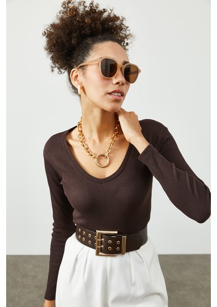 Kahverengi V Yaka Kaşkorse Bluz 2KXK2-45451-18 fiyatları