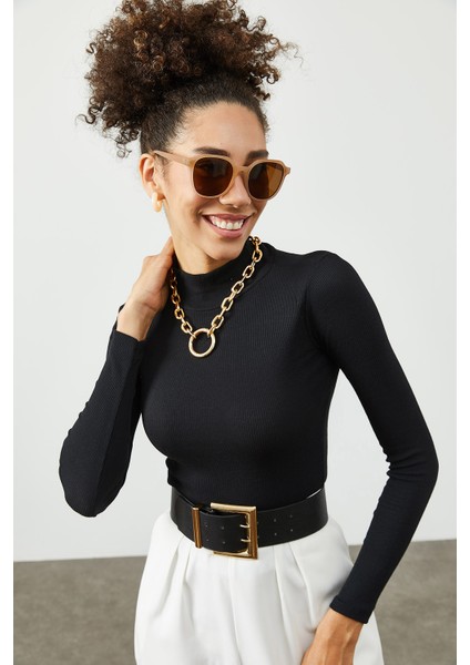 Siyah Yarım Balıkçı Yaka Kaşkorse Bluz 2KXK2-45453-02 modelleri