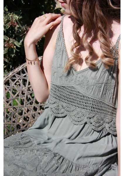 Kadın Nakışlı Naturel Uzun Elbise fırsatları