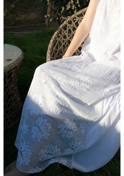 Kadın Beyaz Dantel Uzun Elbise fiyatları