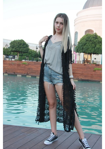 Kadın Siyah Belden Bağcıklı Püskül Detaylı Kimono