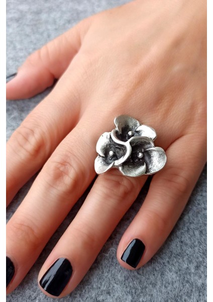 Antik Gümüş Kaplama Çiçekler Şekilli El Yapımı Ayarlanabilir Yüzük fiyatları