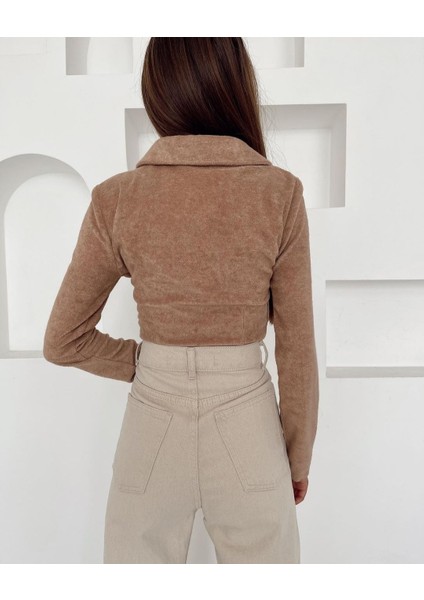 Havlu Kumaş Polo Yaka Büzgülü Bluz fırsatları