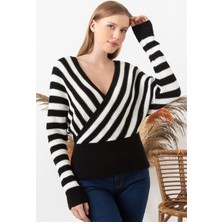 AQE FASHION Kadın Siyah V Yaka Çizgili Uzun Kollu Kazak