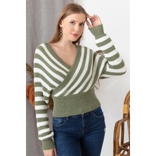 AQE FASHION Kadın Haki V Yaka Çizgili Uzun Kollu Kazak