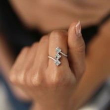 By Golden House Tria Zikzak Baget Pırlanta Yüzük