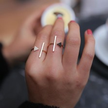 Taşlı Üçgen ve Çubuk Yüzük