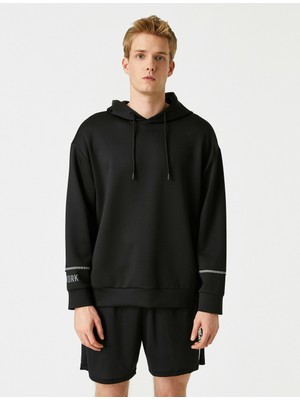 Koton Kapüsonlu Kol Detayli Sweatshirt