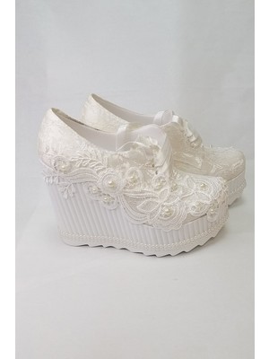 Berush Bride 518 Serisi Dolgu Topuk Çiçek Güpürlü Gelinlik Ayakkabısı