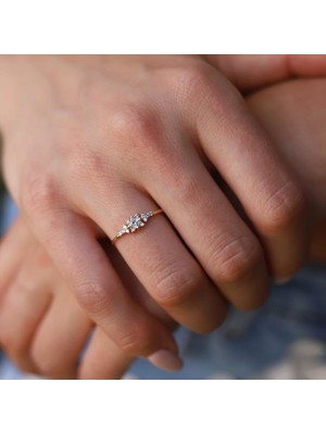 By Golden House Prenses Pırlanta Yüzük