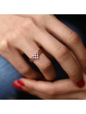 By Golden House Piramit Pırlanta Yüzük