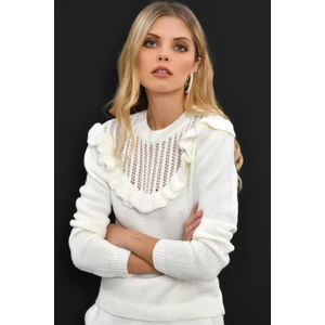 AQE FASHION Kadın Robası Fırfırlı Beyaz Kazak