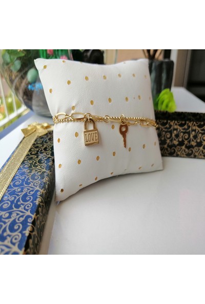 Gena Moda Anahtar Kilit Detaylı Çelik Bileklik
