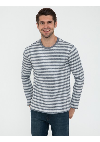 Erkek Lacivert Sweatshirt 50240507-VR033