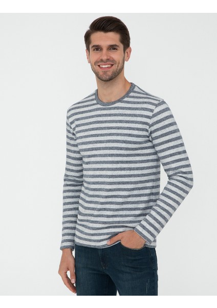 Erkek Lacivert Sweatshirt 50240507-VR033