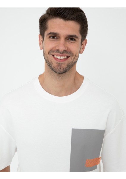 Erkek Ekru Oversize Bisiklet Yaka Tişört 50240516-VR019 fiyatları