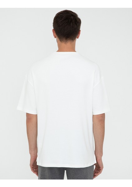 Erkek Ekru Oversize Bisiklet Yaka Tişört 50240516-VR019 modelleri