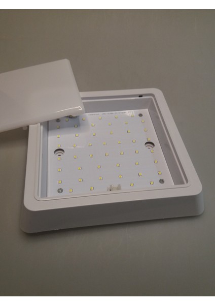 Sıva Üstü Kare 9W Ledli Armatür fiyatları