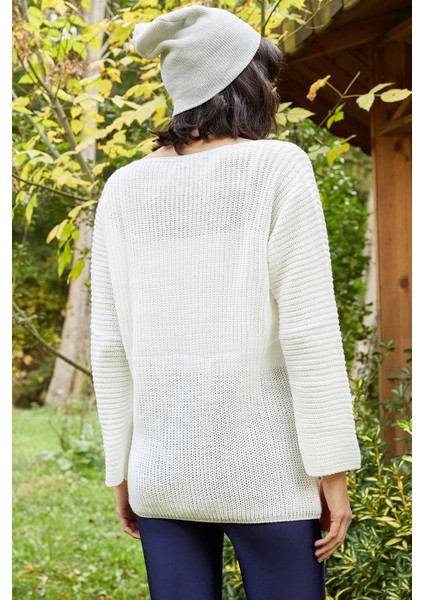 Kadın Geniş Kollu V Yaka Ekru Kazak indirimleri