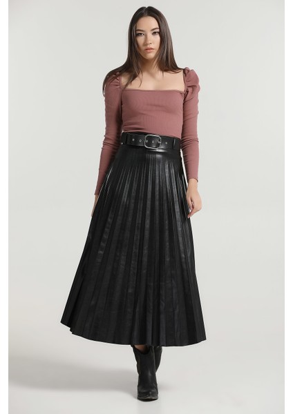 Kadın Siyah Pliseli Deri Etek