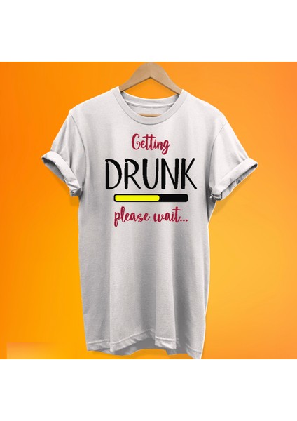 Sarhoş Oluyorum Lütfen Bekleyiniz Yazılı %100 Pamuk Oversize T-Shirt Büyük Beden Tişört