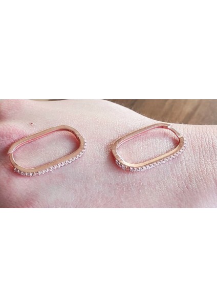 Taşlı Oval 925 Ayar Gümüş Küpe