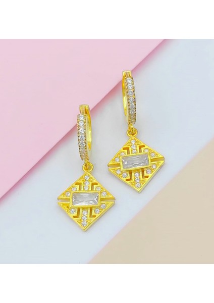 Gold Baget Taşlı Sallantılı 925 Ayar Gümüş Küpe